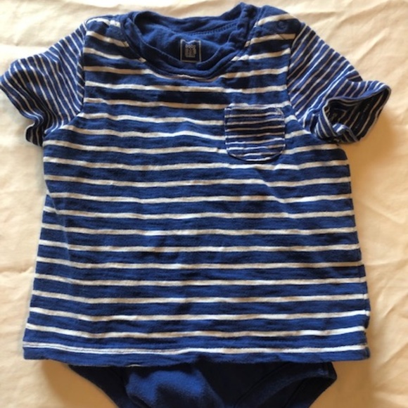 Gap T-Shirt One Piece Body Suit Size 6-12month - Picture 1 of 3